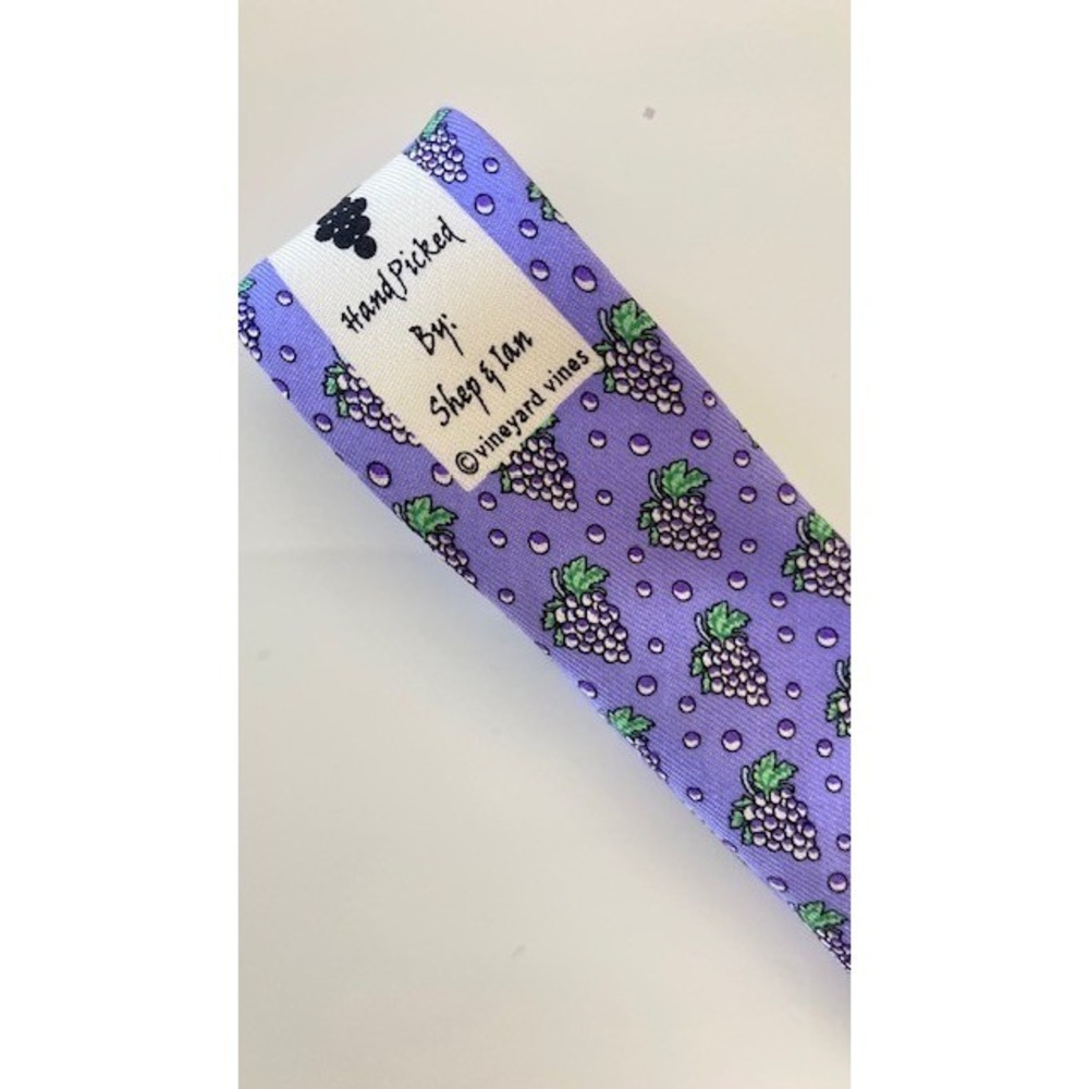 Vineyard Vines Martha's Vineyard Silk Men's Purplish with Grapes 59 x 3.25 - Picture 3 of 7